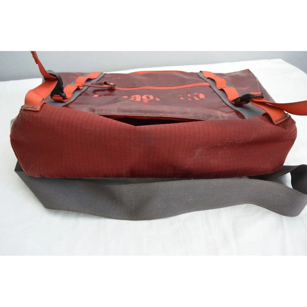 Patagonia Black Hole Mini Messenger Bag Large Burgundy Orange 49321 FLAWS